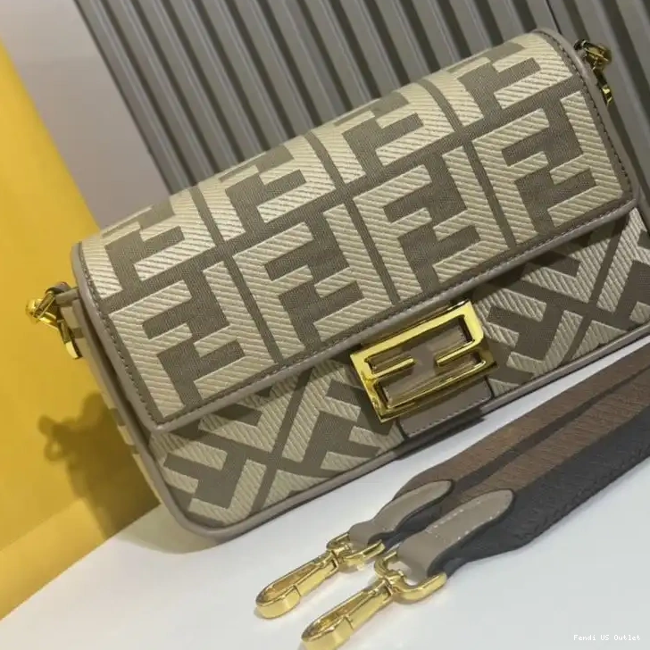 Vintage HOT Bag Fendi Grey FF Medium Baguette In Canvas Motif 0613